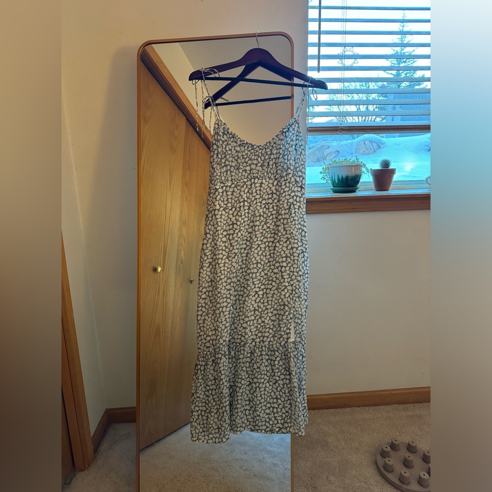 Abercrombie Midi Dress